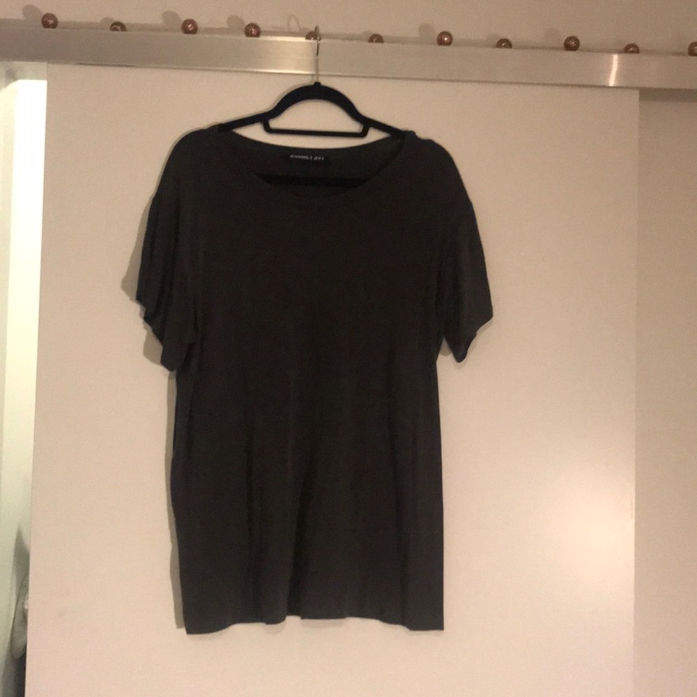 Black cozy tee